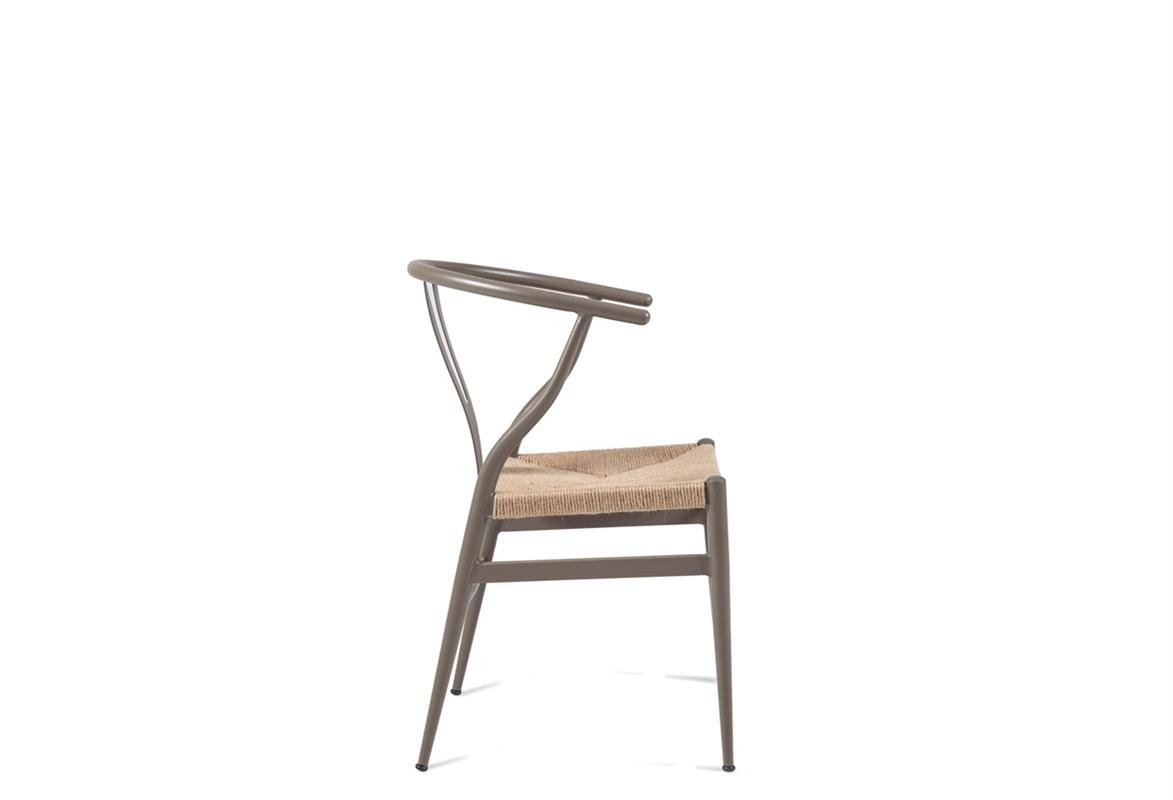 Wishbone Sandalye
